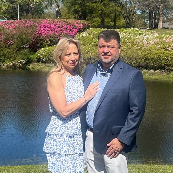 Meet your Posher, Robin - Picture 1 of 4